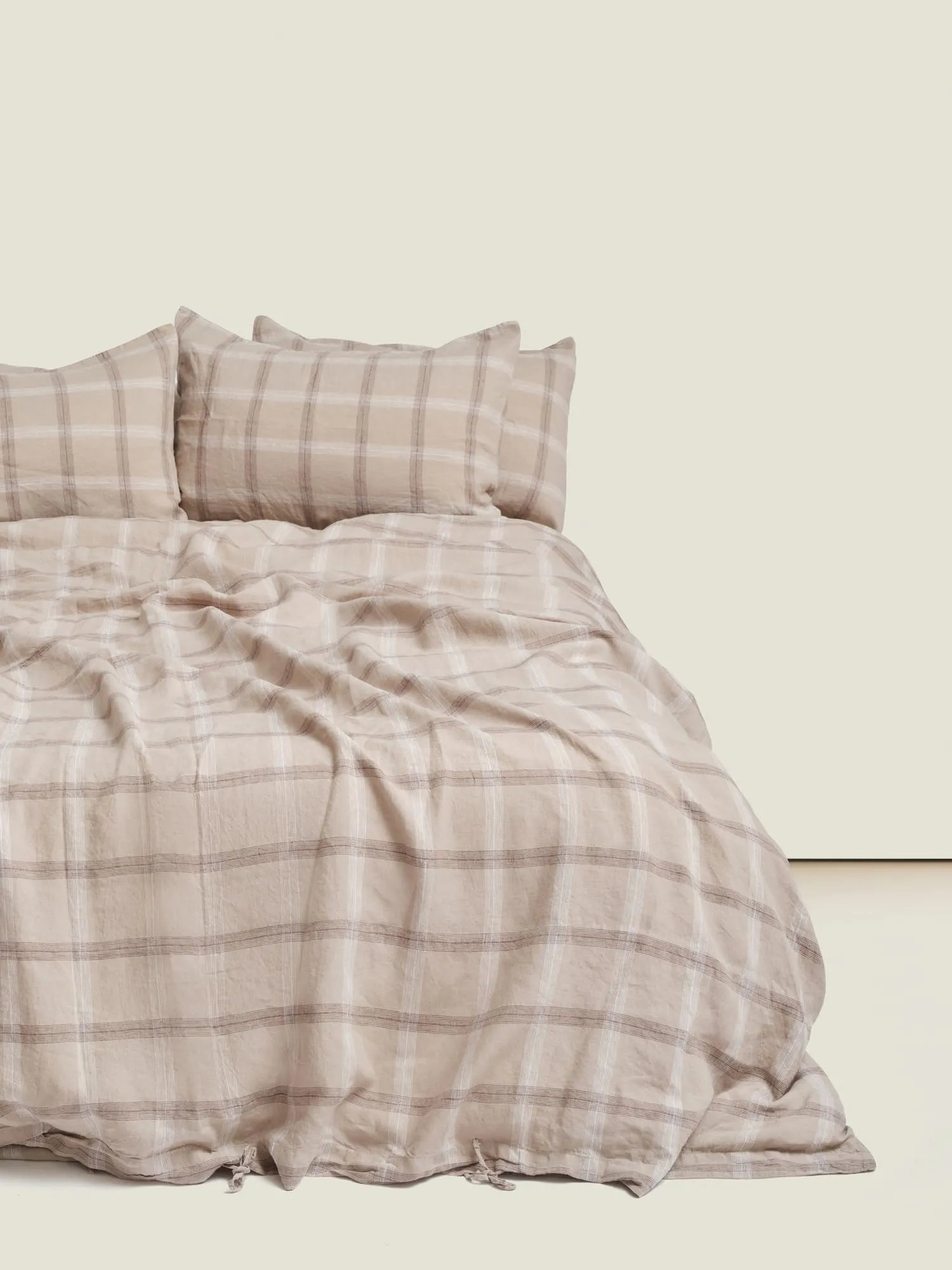 100% Linen Duvet Set in Natural Plaid