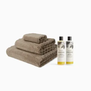 MORI Towels and Cowshed Replenish Bath & Body Set